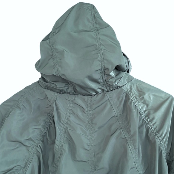 Like New Athleta Jetset Bomber Jacket Moss Size Small Fall 2024 Retail $159.00 - Picture 14 of 16